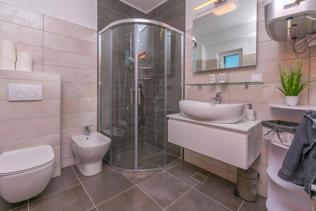Apartments Visnja Rogoznica  Zewnętrze zdjęcie